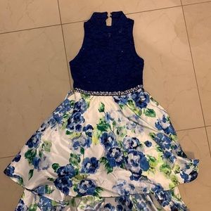 Girls dress